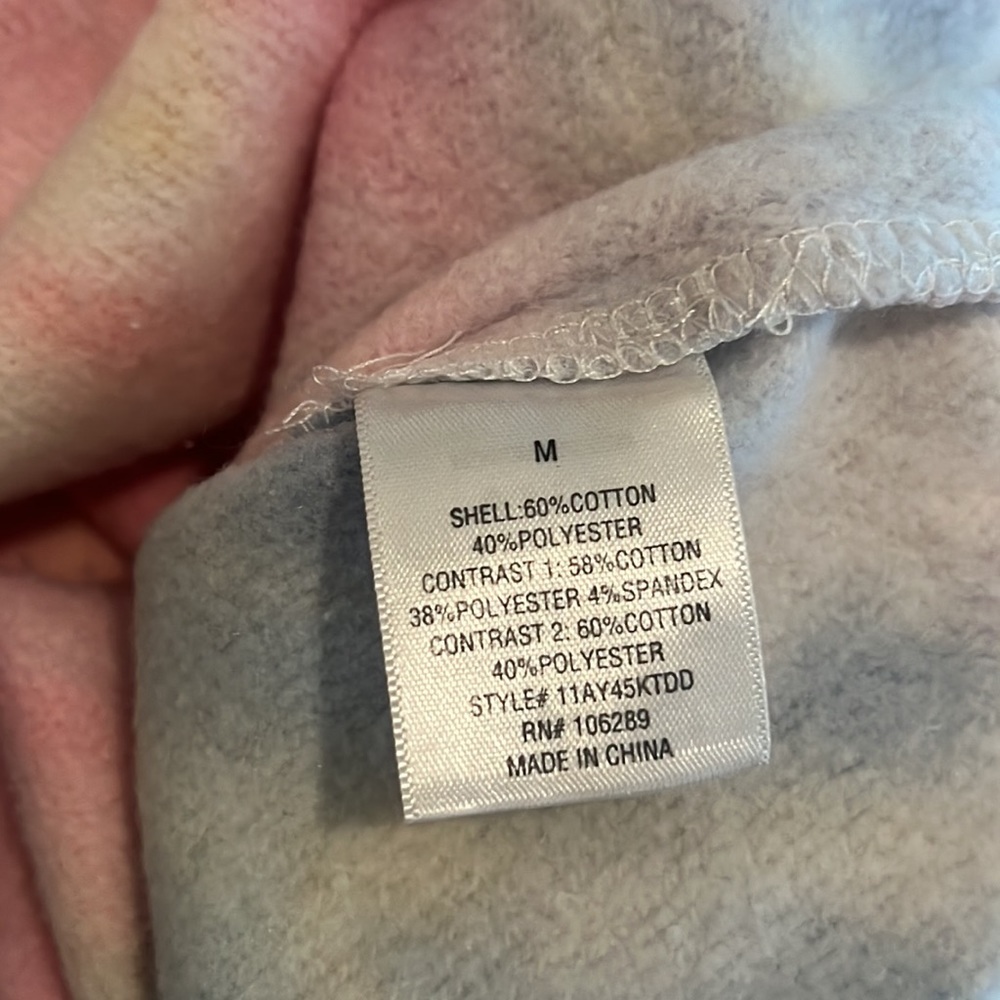 Francesca’s Alta cropped tie dye sweatshirt - Picture 3 of 4